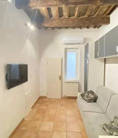 Mini Apartman